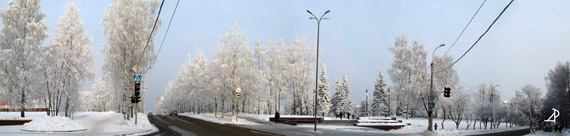 Перекресток улиц Лихвинцева и Коммунаров